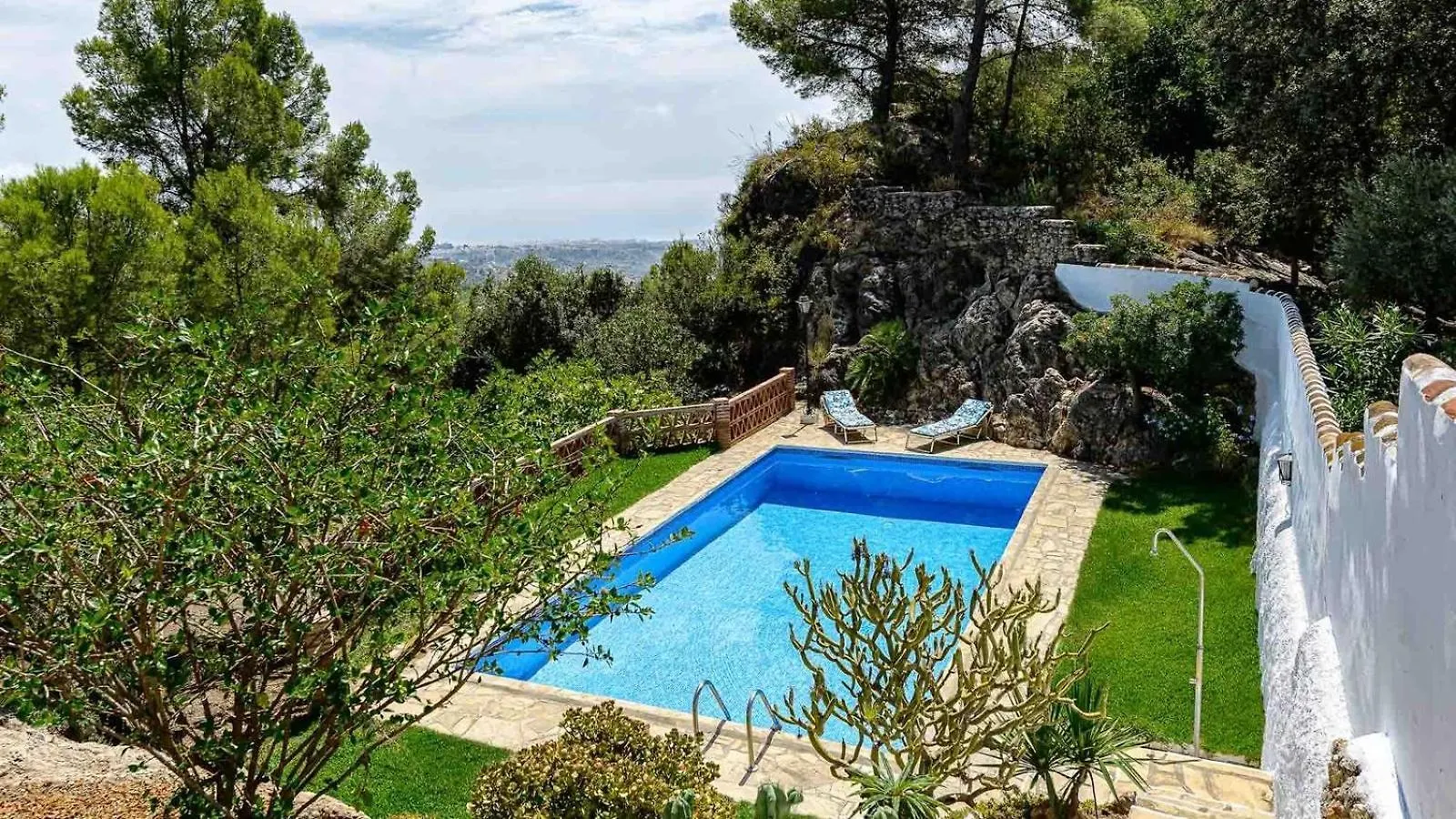 Villa Cortijo El Penon Frigiliana by Ruralidays